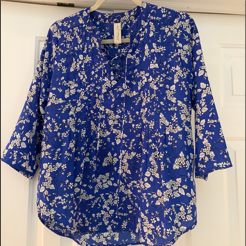 Allison Joy printed top. Women’s S.